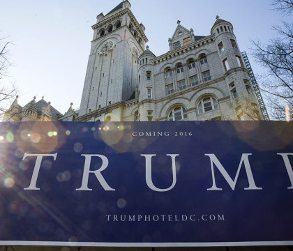Afacerile lui Donald Trump infloresc de la o zi la alta. Cum a ajuns hotelul din Washington atat de solicitat de diplomati