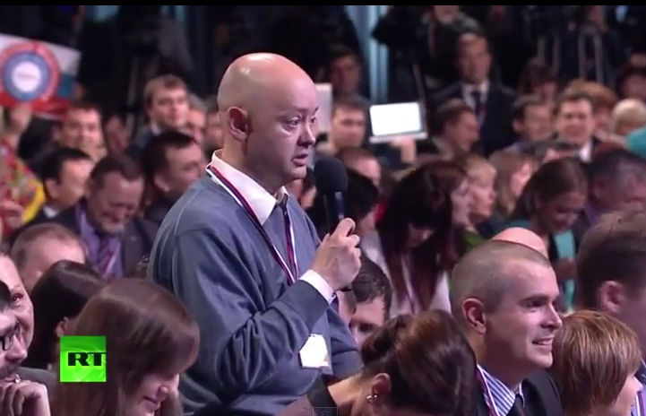 "Vad ca ati baut deja cvas!" Vladimir Putin s-a amuzat pe seama unui jurnalist, suspectat ca era beat - VIDEO