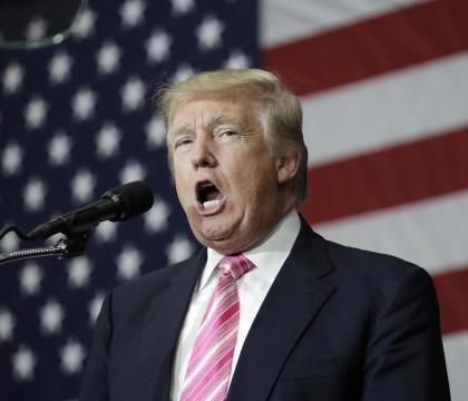 Trump isi declara din nou simpatia pentru Putin si spune ca SUA "au multi criminali". "Il respect, insa respect multi oameni"