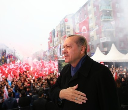 Criza diplomatica intre Olanda si Turcia: ministru interzis, ambasada inchisa. Erdogan: "Sunt urmasi ai nazistilor"
