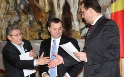 Liderii PD, PL si PLDM se intalnesc cu politicieni europeni, la aeroport. Despre ce discuta