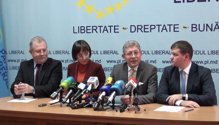LIVE TEXT. Mihai Ghimpu: "Asteptam sa ne cheme la discutii". In ce conditii liberalii sunt gata sa creeze alianta PD-PL-PLDM. VIDEO