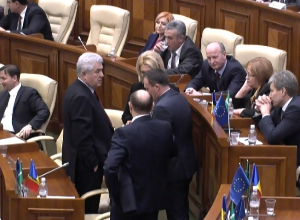 Sondaj IMAS: Moldovenilor nu le plac politicienii de la noi. Ce se afla insa in topul preferintelor
