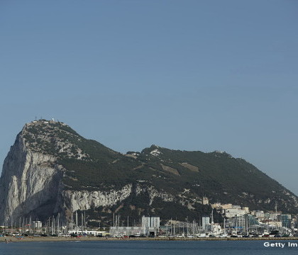 Lider conservator: Theresa May ar fi "dispusa sa mearga la razboi" pentru Gibraltar. "O alta femeie premier a facut asta"