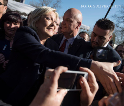 Violente la un miting electoral al lui Marine le Pen, in Corsica. De ce vrea sa interzica toate meciurile de fotbal pe 5 mai
