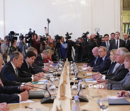 Ministrul rus de externe Serghei Lavrov a certat o reporterita americana in timpul intalnirii cu Rex Tillerson. VIDEO