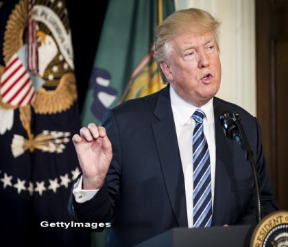 La 100 de zile de cand a devenit presedinte, Trump anunta o "reforma istorica". Cand va fi gata zidul de la granita cu Mexic