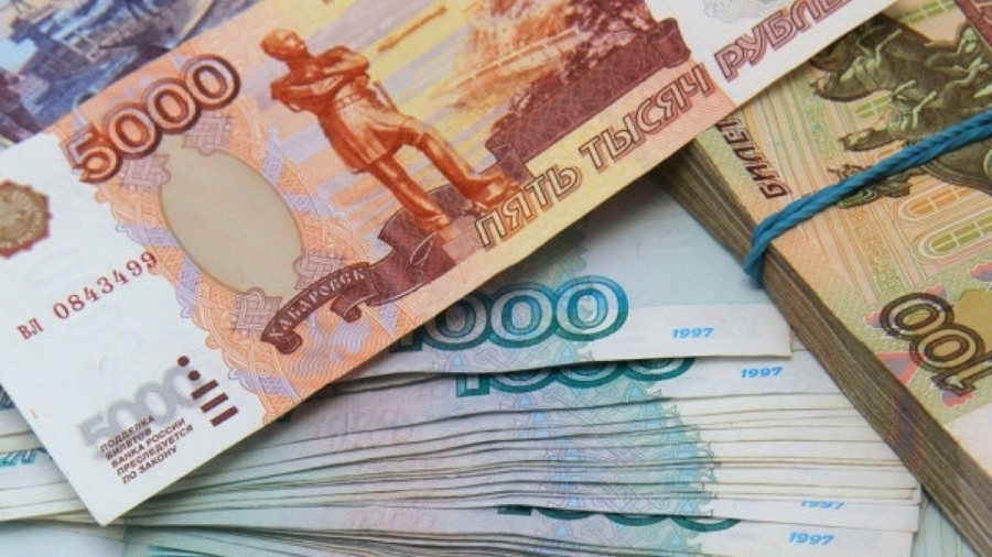 Rusia este riscanta pentru investitori? Agentia de evaluare financiara Moody\'s a retrogradat calificativul Rusiei in categoria "junk"