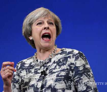 Alegeri parlamentare in Marea Britanie. Conservatorii condusi de Theresa May ar putea pierde din cauza "taxei pe dementa"