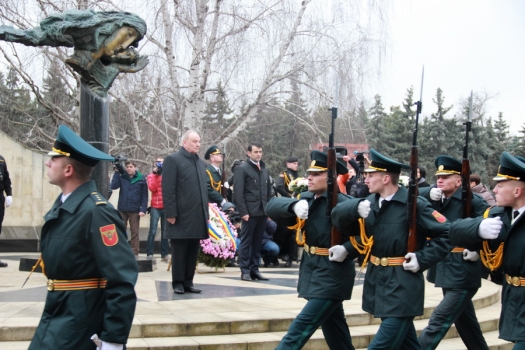 Nicolae Timofti si Chiril Gaburici au participat la manifestatiile dedicate Zilei Memoriei "” FOTO