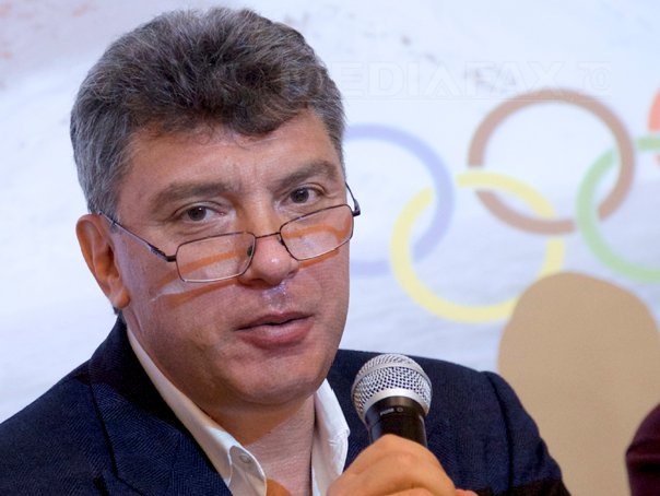 Petro Porosenko l-a decorat postum pe Boris Nemtov cu Ordinul Libertatii
