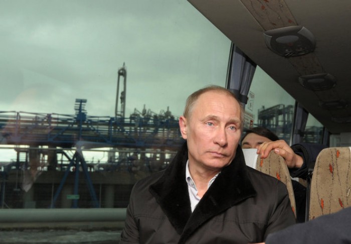 Zvonurile ca Vladimir Putin este bolnav, infirmate de purtatorul sau de cuvant: " Este absolut sanatos"