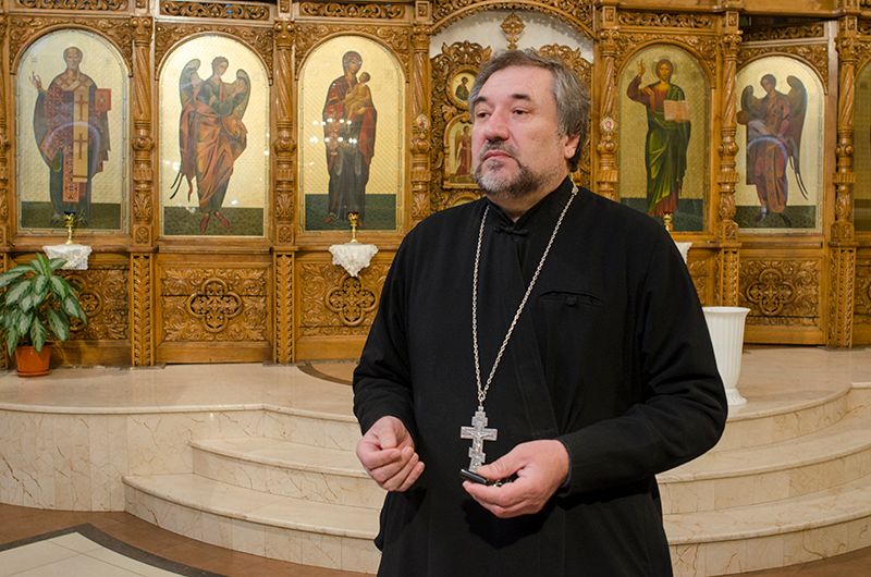 Preotul Ioan Ciuntu: „Nu trebuie sa lesini pe drumuri ca sa demonstrezi cuiva ca tii postul negru”