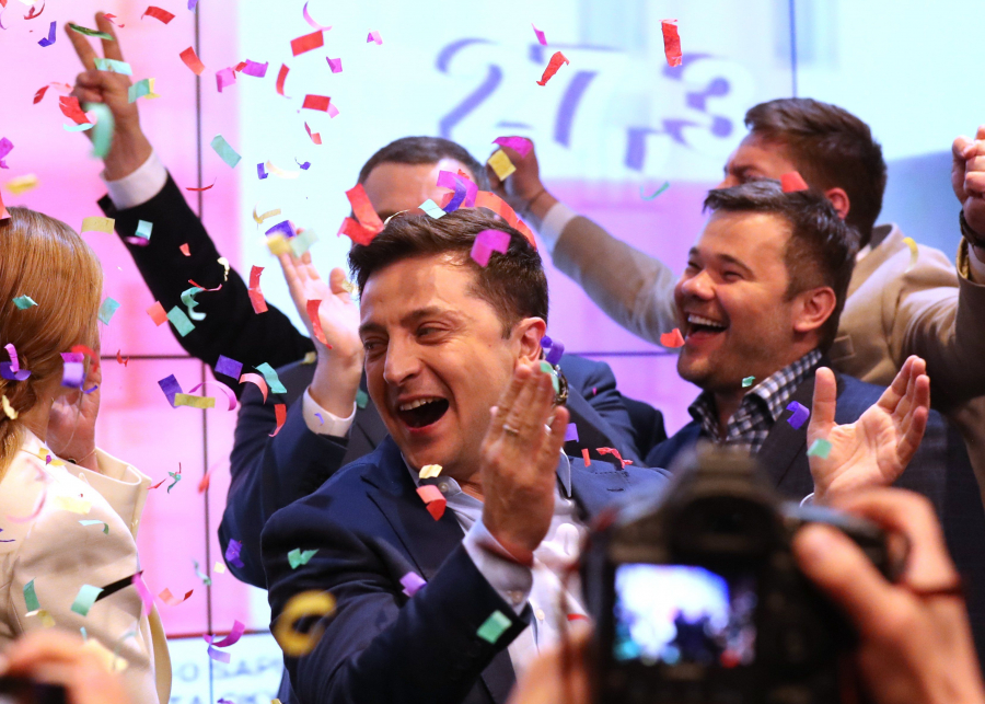 Vladimir Zelenski a obtinut 73,22 la suta din voturi, dupa numararea a 100 de procente din procesele verbale