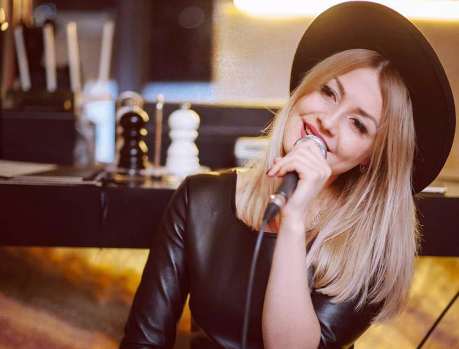 Nimeni nu i-a putut rezista! Moldoveanca Vera Turcanu in lacrimi pe scena „Canta acum cu mine”. „Felicitari! Esti minunata!”