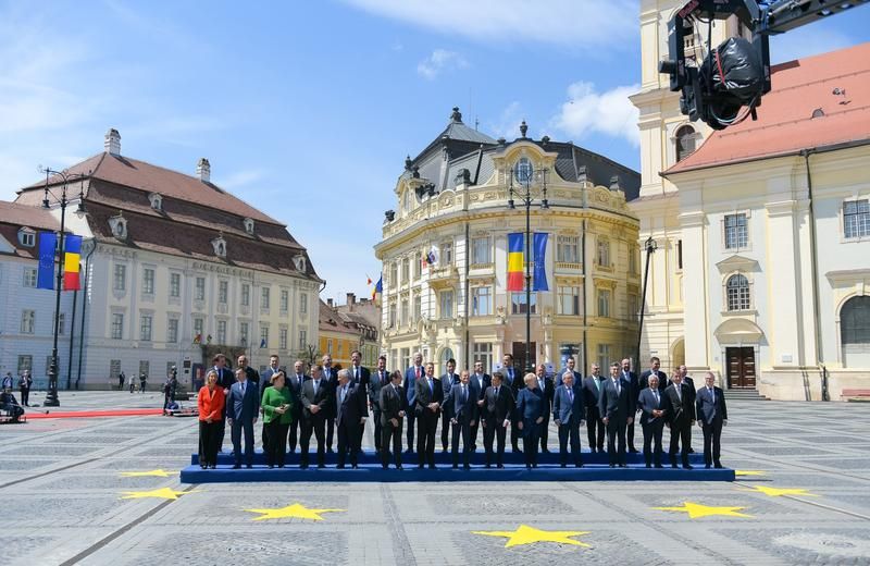 Cum vede Bloomberg declaratia de la summitul de la Sibiu: Liderii UE adopta o mina curajoasa in fata esecului colectiv de a veni cu solutii in domenii esentiale