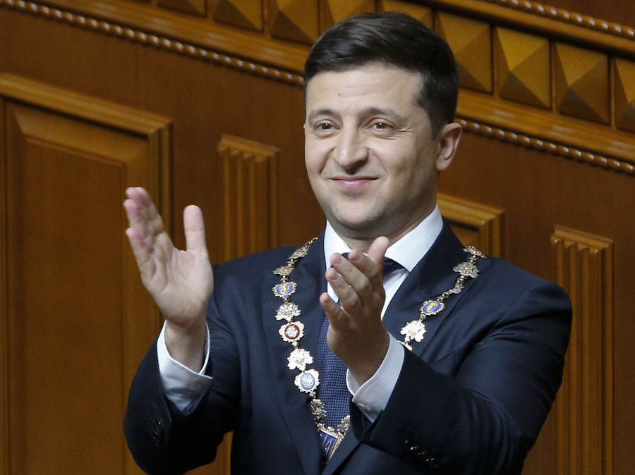 Vladimir Zelenski a semnat decretul de dizolvare a Radei Supreme. Cand vor avea loc alegerile parlamentare anticipate