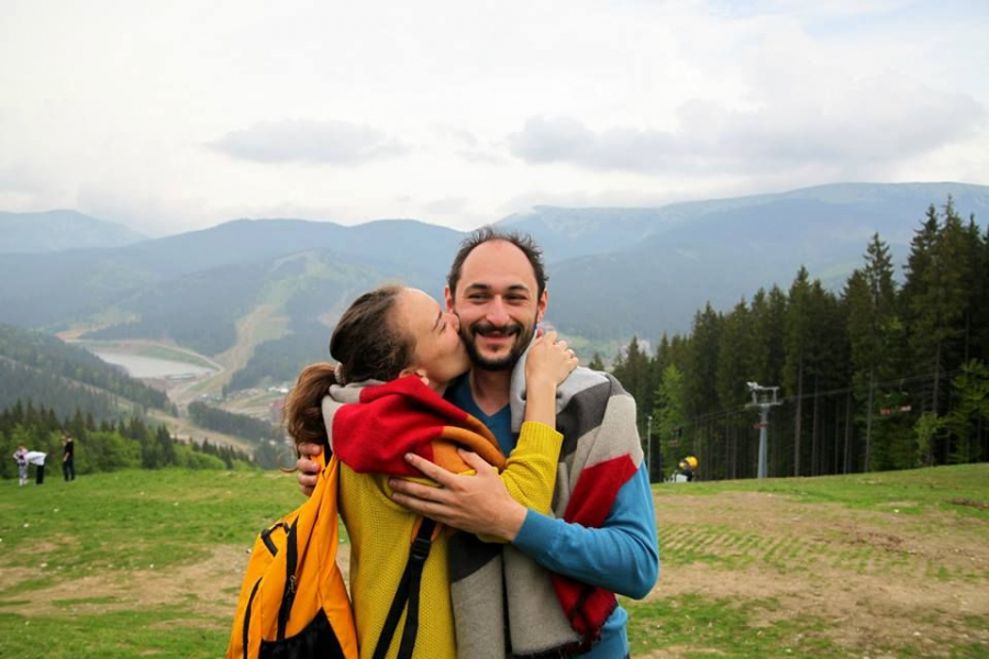 Viata lor e joc de culori. Pictorii Alexandru si Cristina Danu pregatesc o expozitie inedita: „E ceva nou, ceva ce nu am scos inca in lumina.”
