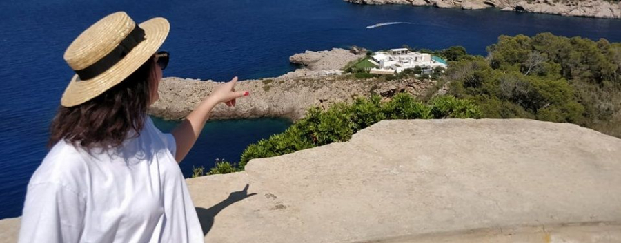 Ibiza, raiul petrecaretilor - descoperita altfel de Viorica Nagacesvschi: „Luxul si discoteca sunt elemente pe care le-au adus strainii.”