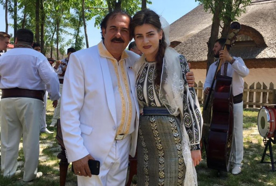 S-a lansat in muzica cu o colaborare cu Lautarii lui Nicolae Botgros. Interpreta Maria Tiscenco: „Aceste melodii nu puteau sa ia viata mai frumos decat sub bagheta maestrului.”
