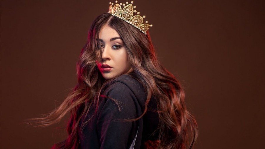 Nicole Cherry a recunoscut ca si-a pus silicoane in secret: „Mama natura n-a fost generoasa cu mine”