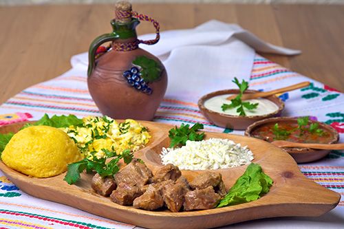 Mamaliga si friptura savuroasa ca la Orhei! 