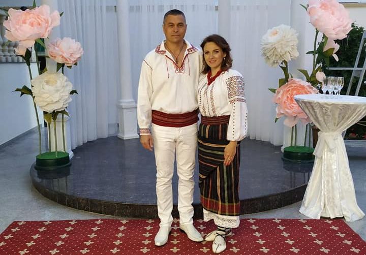 Sotii Berda au lansat o noua piesa! Lina Berda: „El imi face mie surprize tot anul. ”