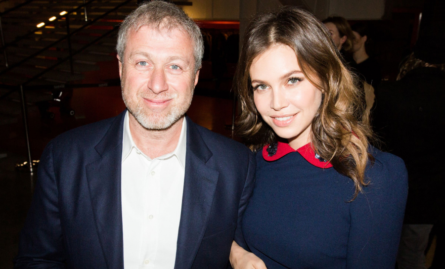 Nunta de 6,5 milioane de dolari. Fosta iubita a lui Roman Abramovich s-a casatorit cu un chipes miliardar grec