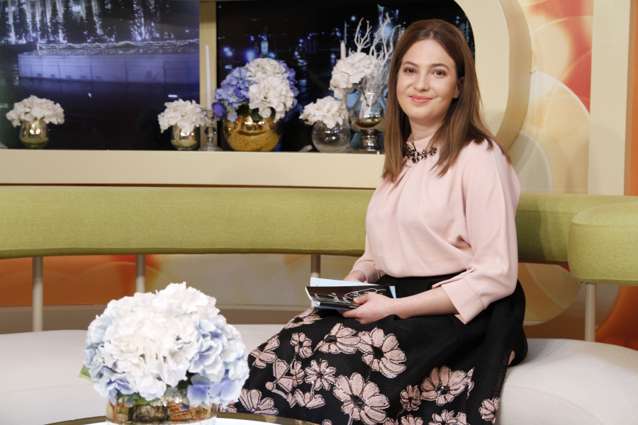 La 18 ani si-a lansat prima carte, iar acum isi prezinta romanul autobiografic. Scriitoarea Marina Hajder: „Imi place mult sa transpun pe hartie ceea ce ma reprezinta.”