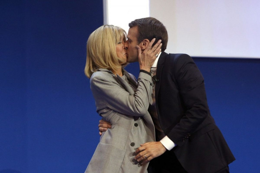 Prima Doamna a Frantei implineste astazi 67 de ani. 15 tinute stilate ale lui Brigitte Macron