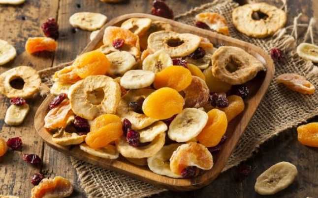 Fructele deshidratate in alimentatie. Benefiiciile si modul de preparare