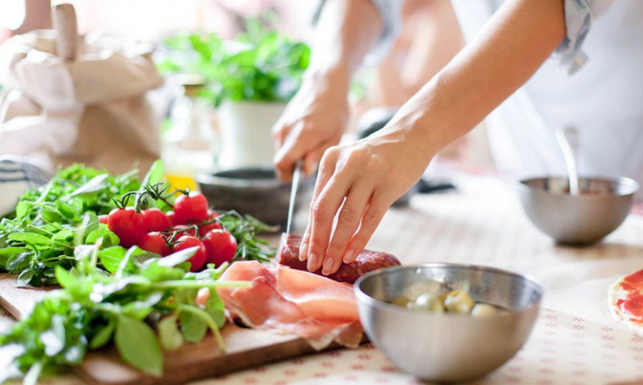 Alimentatia si coronavirusul. Cateva modalitati prin care iti intaresti imunitatea pe timpul pandemiei
