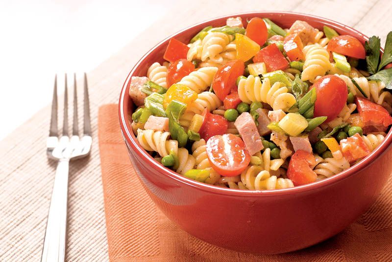 Salata de paste cu legume