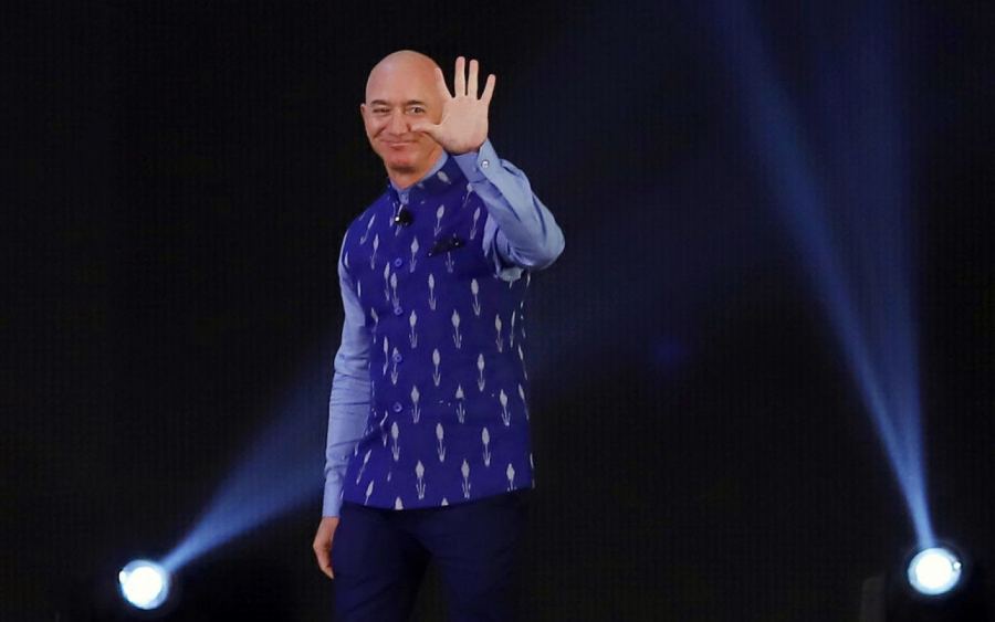 Cel mai bogat om din lume a devenit si mai bogat. E incredibil cu cat a crescut averea fondatorului Amazon intr-o singura zi