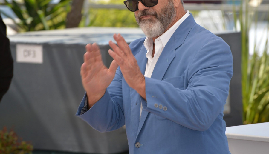 Unul dintre cei mai chipesi actori de la Hollywood a ajuns la spital