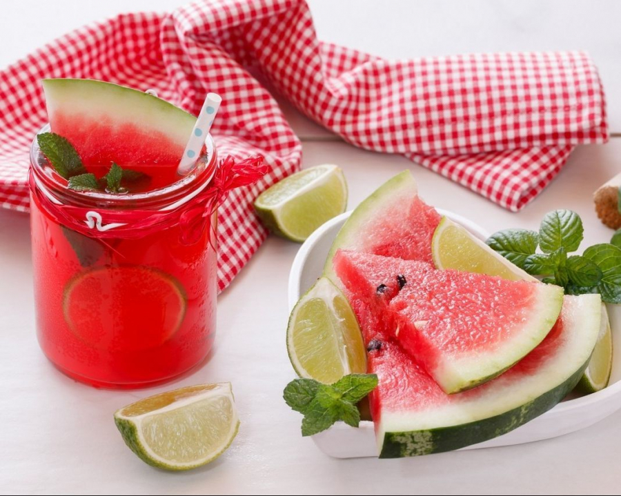 Margarita cu pepene rosu si suc de lime
