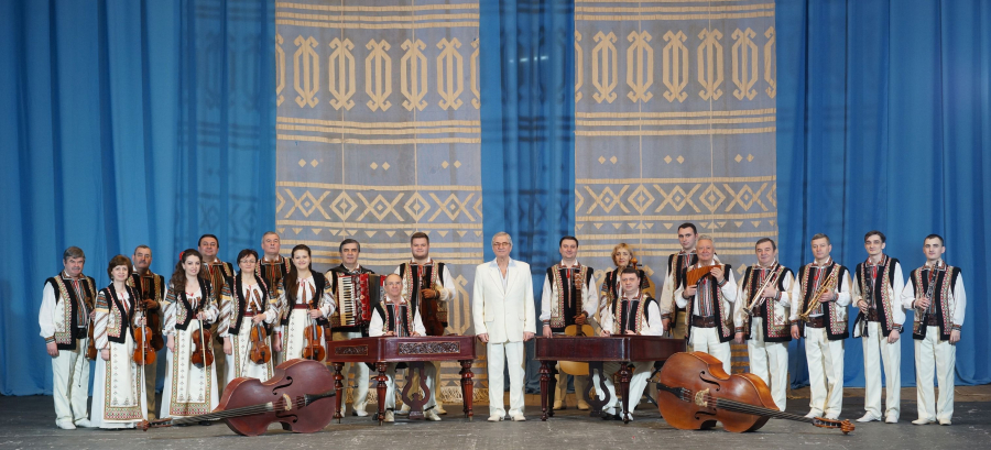 Cu ocazia celor 80 de ani de excelenta in muzica ai Filarmonicii Nationale, orchestra „Folclor” a incantat publicul cu un concert de zile mari
