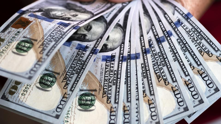 Curs Valutar Bnm Pentru 10 Februarie Cat Costa Astazi Un Euro Si Un Dolar Foto