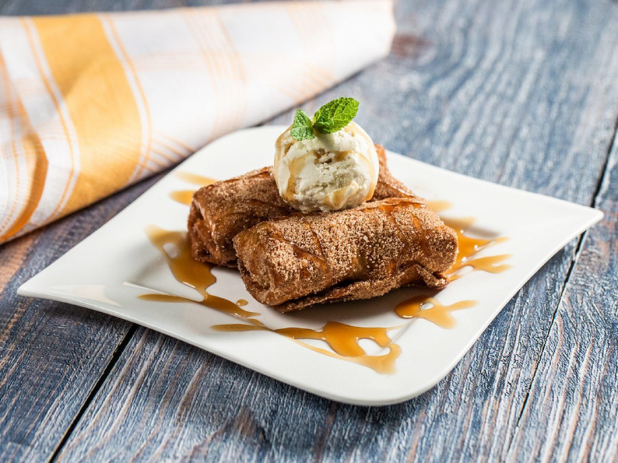 Savureaza un desert mexican! Chimichangas cu Nutella si banane