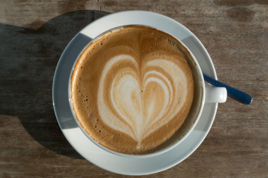 Reteta unui cappucino din fasole alba si ierburi aromatice - un preparat plin de beneficii sanatoase