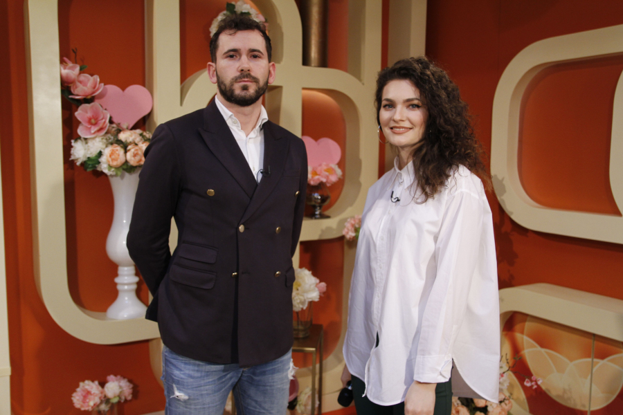 Valeria Pasa, in premiera, va canta muzica populara alaturi de Vladimir Fotescu. „Si eu am ramas surprinsa”