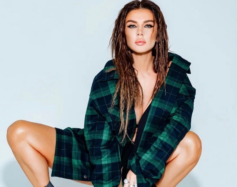 „Dezgustator”! Anna Sedokova a felicitat femeile cu ocazia zilei de 8 martie, cu par la subrat