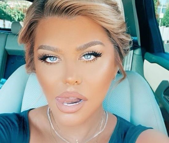 La 50 de ani, intr-un costum de baie minuscul! Loredana Groza isi zadara fanii de pe Instagram. „Iar te-ai dezbracat...”
