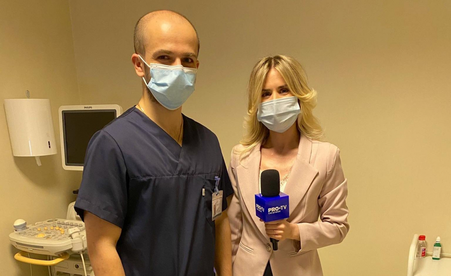 Orice femeie trebuie sa faca asta lunar! Ce este autoexaminarea sanilor, afla de la chirurgul-mamolog, Dragomir Timbur: "In momentul in care femeia a observat ceva la san, nu trebuie sa stea acasa, ci sa se adreseze la medic" - VIDEO