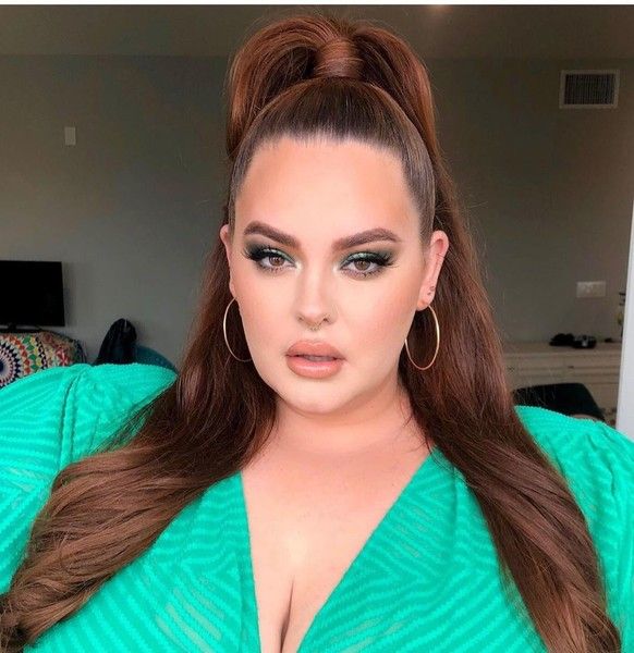 Sufera de anorexie! Modelul plus-size, Tess Holliday, dezvaluie detalii despre viata sa 