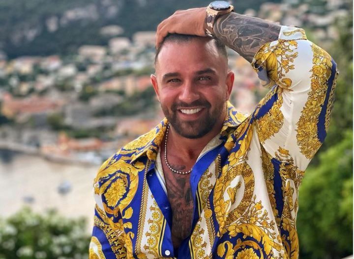 Alex Bodi are o noua cucerire. Cine este bomba sexy care i-ar fi iubita