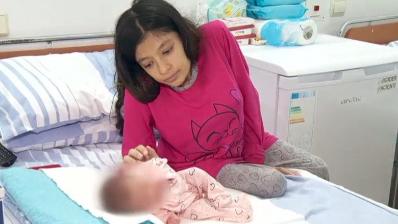 O tanara cu nanism, de 24 kg si 1,2 m inaltime, a devenit mama. Acum cere ajutor pentru analizele fetitei: „Vreau sa las ceva in urma”