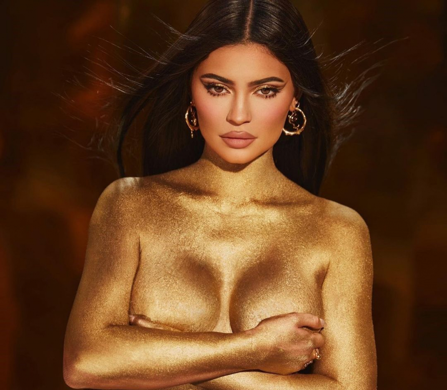 Kylie Jenner a confirmat ca este insarcinata. Primele imagini cu burtica de gravida
