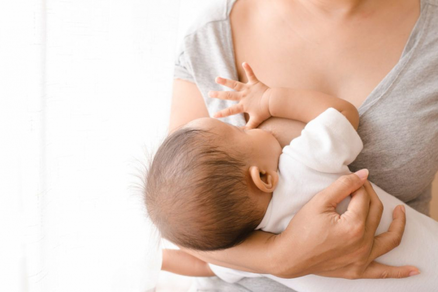Te-ai intrebat vreodata daca dupa ce ai alaptat mai poti avea lapte in sani? Afla ce se intampla in corpul tau dupa ce ai oprit lactatia