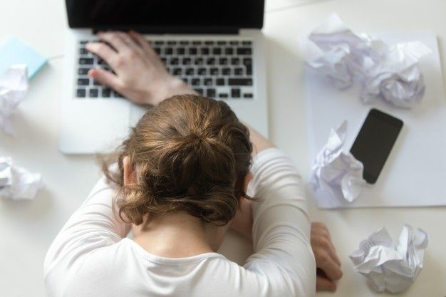 Plictiseala – de ce apare, cum se manifesta, implicatii psihologice si solutii